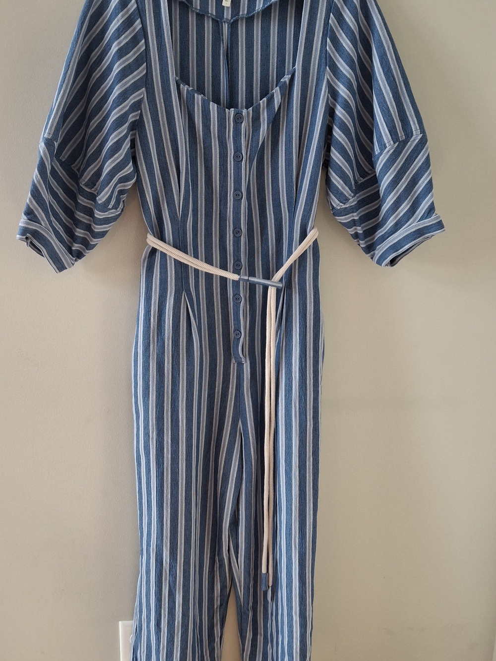 Joie Blue & White Vertical Striped Jumpsuit With Pockets. Size Large Denim Like